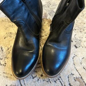 Lot of woman’s boots size 7 1/2